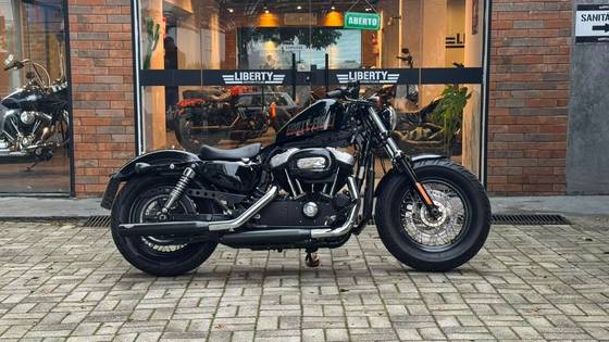 HARLEY-DAVIDSON SPORTSTER FORTY-EIGHT HARLEY-DAVIDSON SPORTSTER FORTY-EIGHT